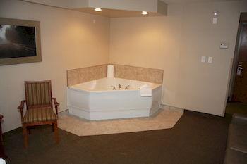 St. Albert Inn&Suites Saint Albert Buitenkant foto